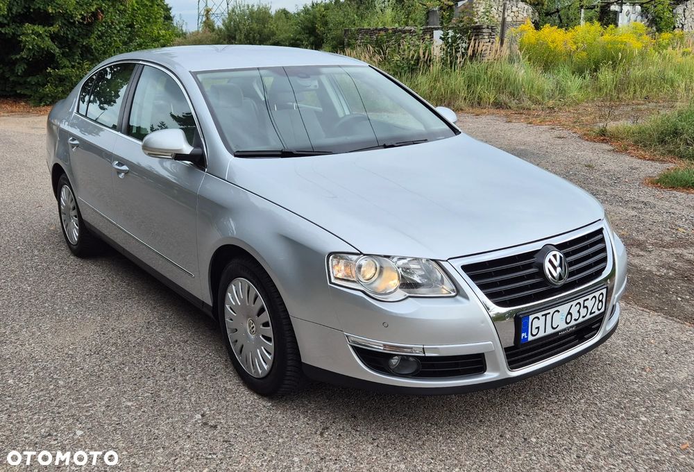 Volkswagen Passat 2.0 FSI Comfortline - 3