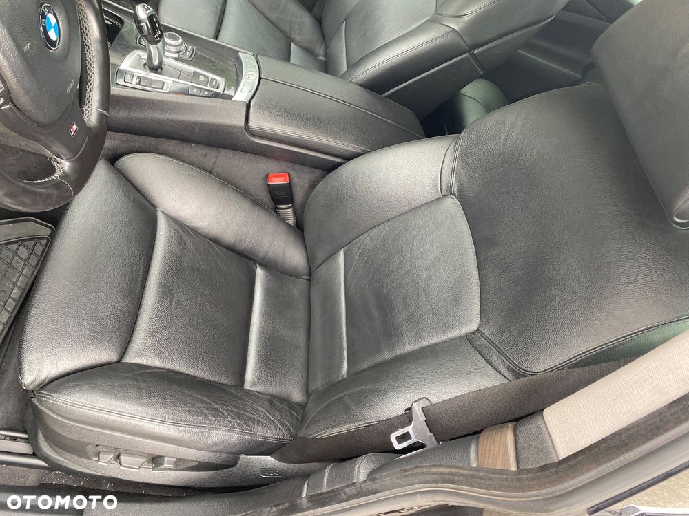BMW 5GT 530d xDrive - 14