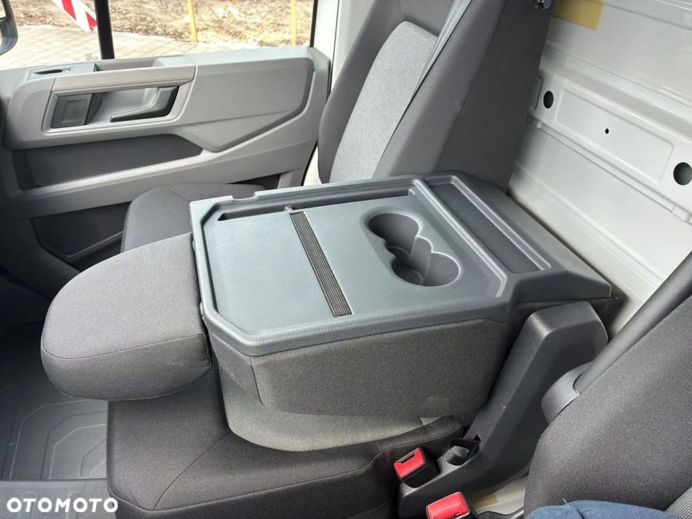 Volkswagen Crafter 35 Skrzyniowy, AUTOMAT/2.0 TDI 163 KM r. o. 4490mm - 27