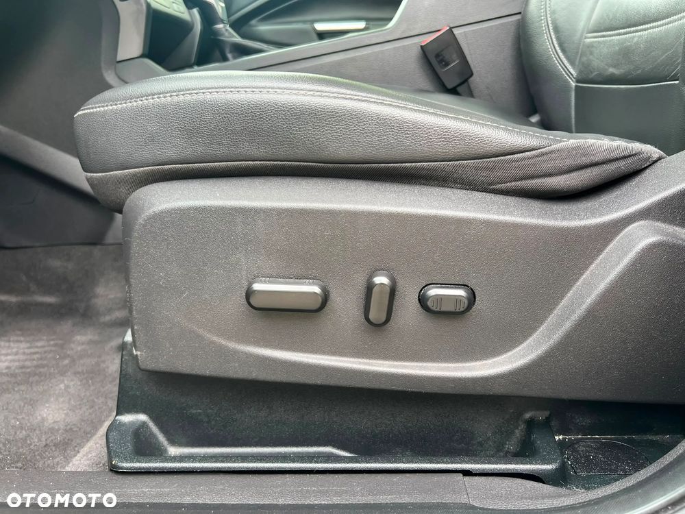 Ford Escape - 34