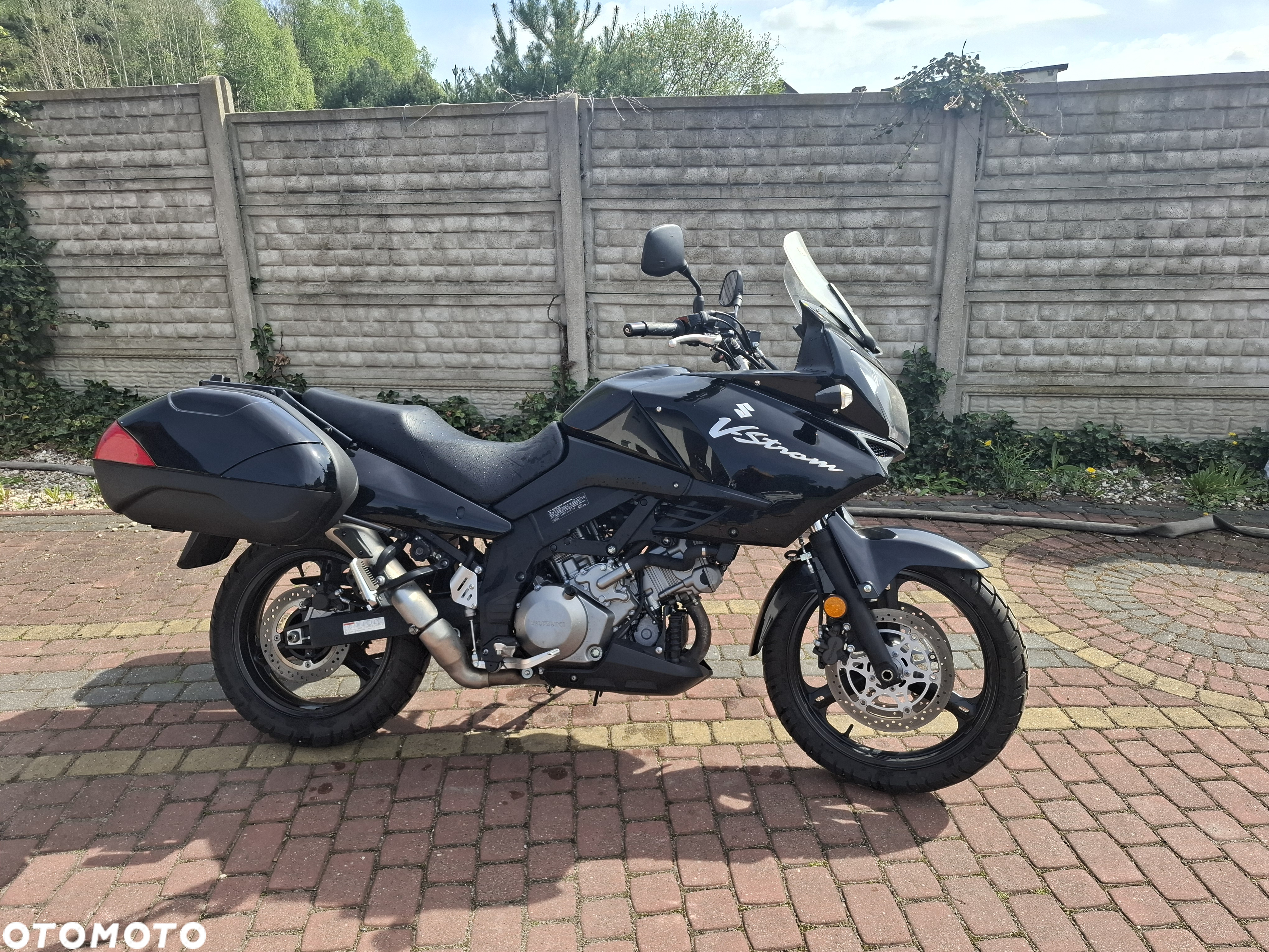Suzuki V-STROM - 2
