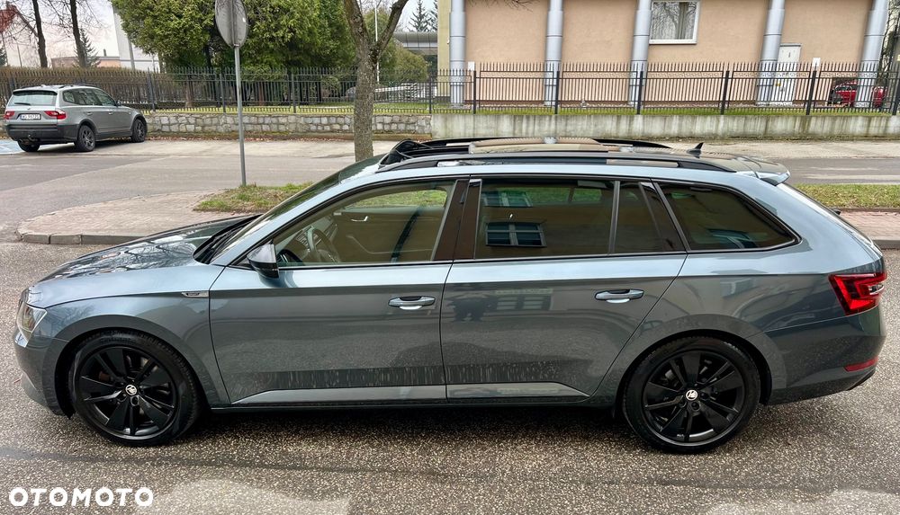 Skoda Superb 2.0 TSI 4x4 DSG Sportline - 2