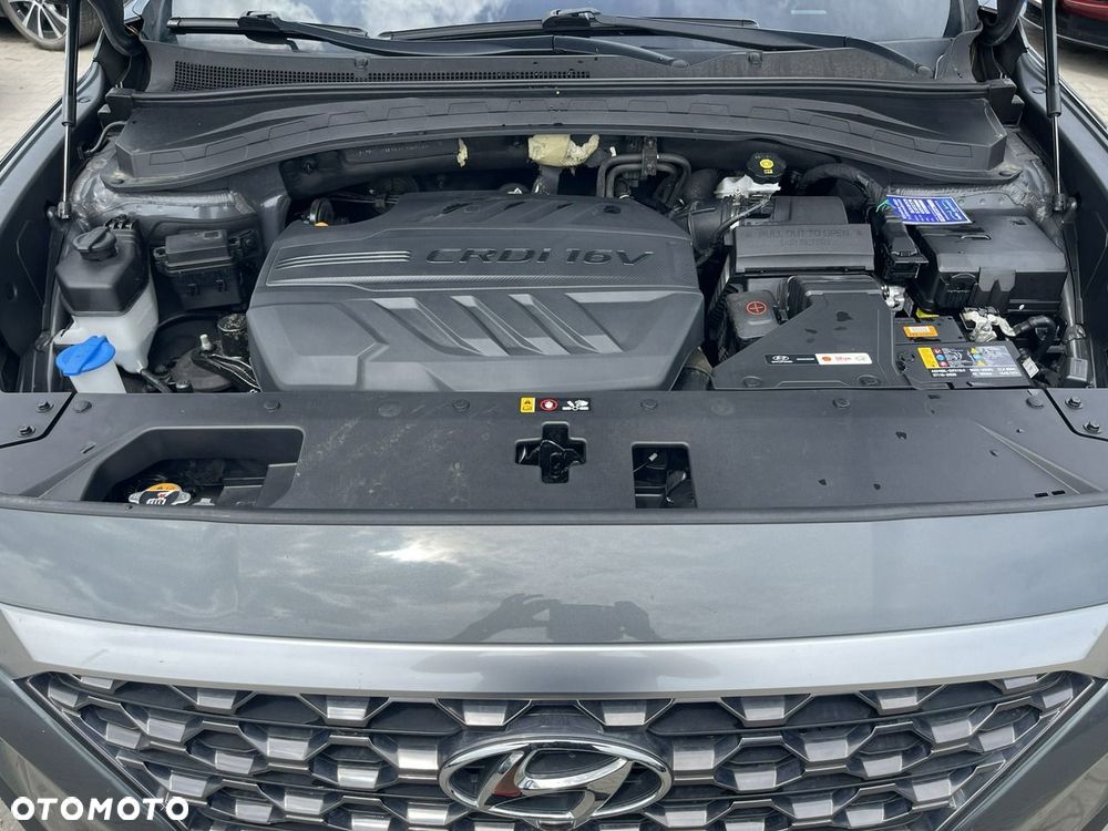 Hyundai Grand Santa Fe 2.2 CRDi Platinum 7os - 21