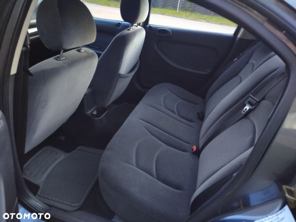 Chrysler Sebring 2.0 LX - 9