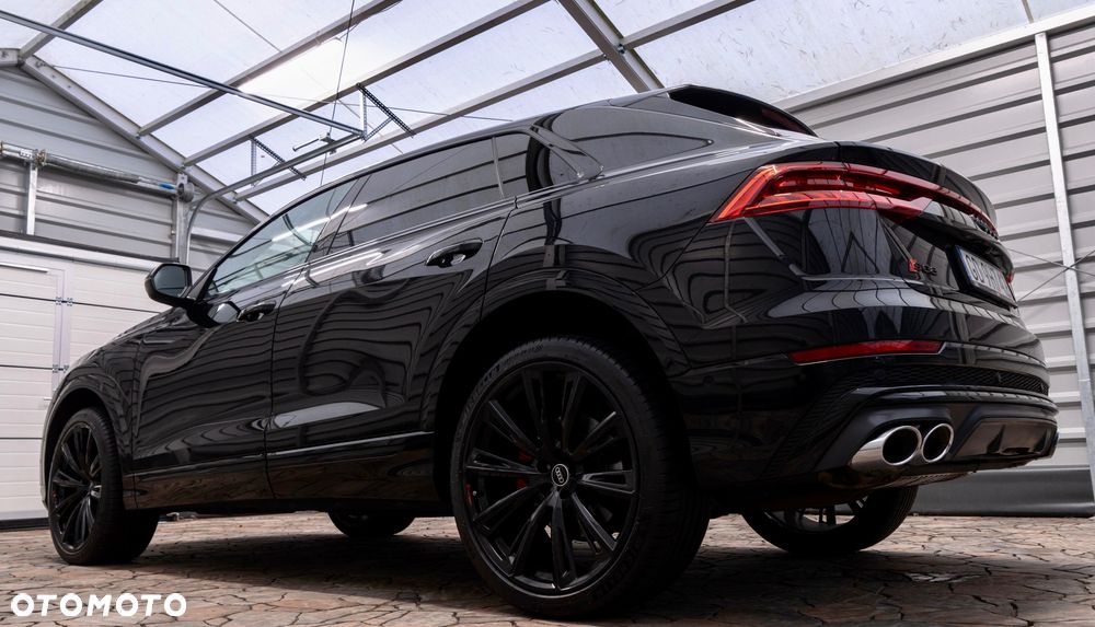 Audi SQ8 - 16