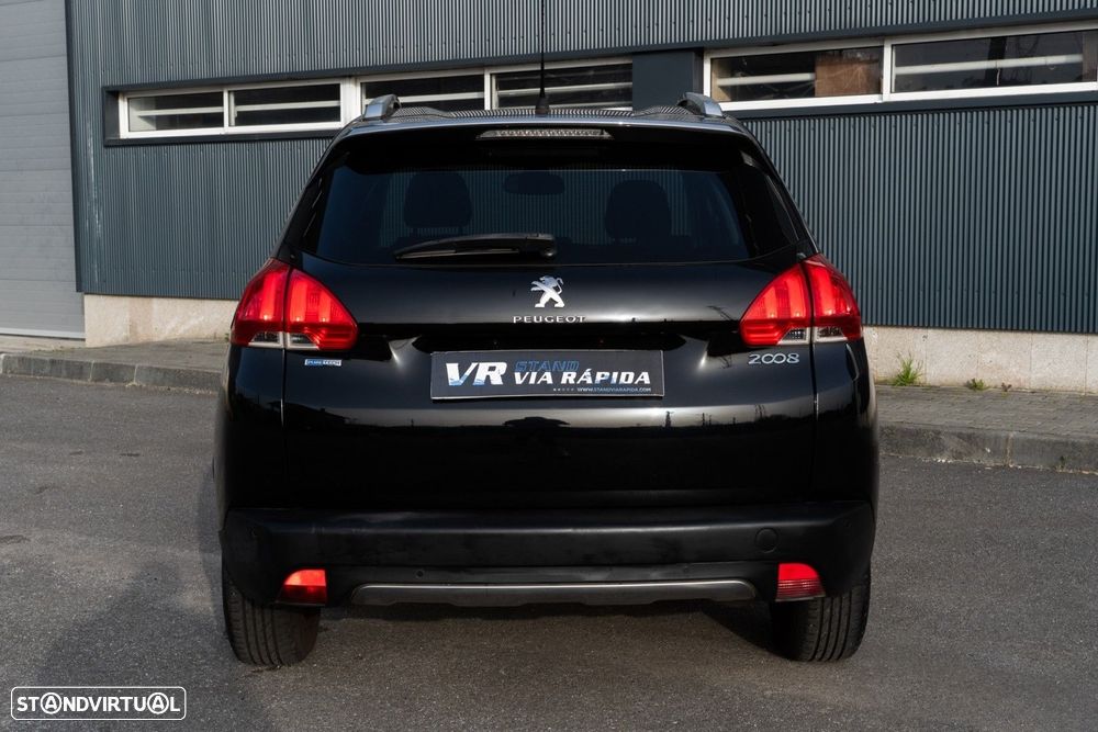 Peugeot 2008 1.2 PureTech Style - 6