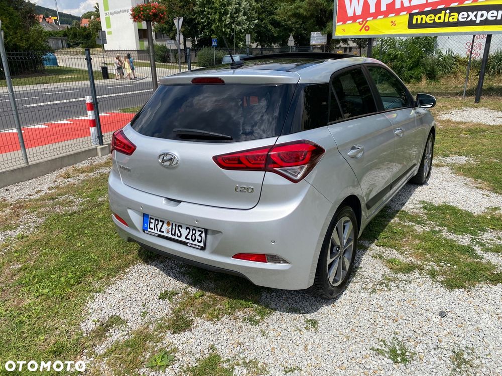 Hyundai i20 1.4 YES Gold - 9