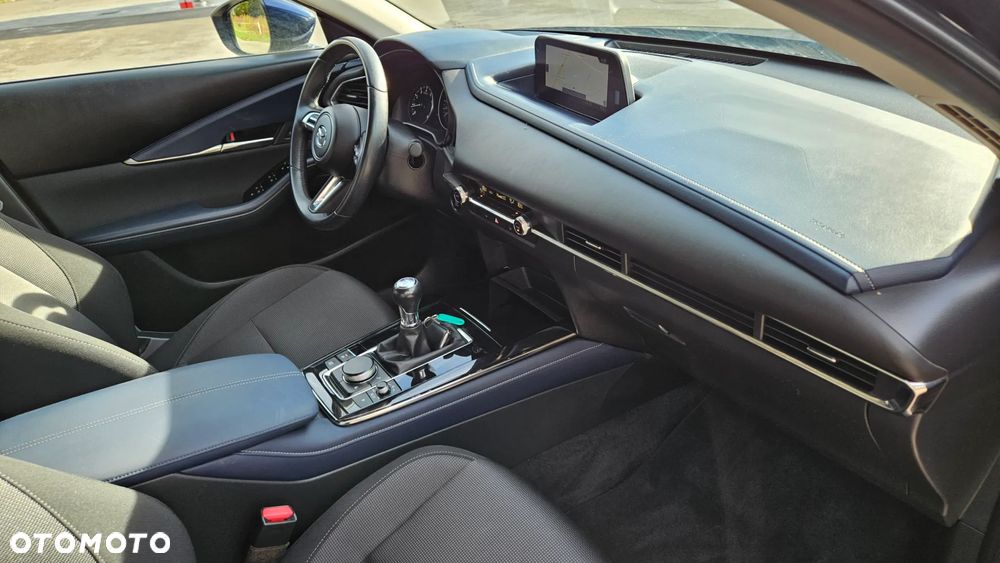 Mazda CX-30 2.0 mHEV Hikari 2WD - 28