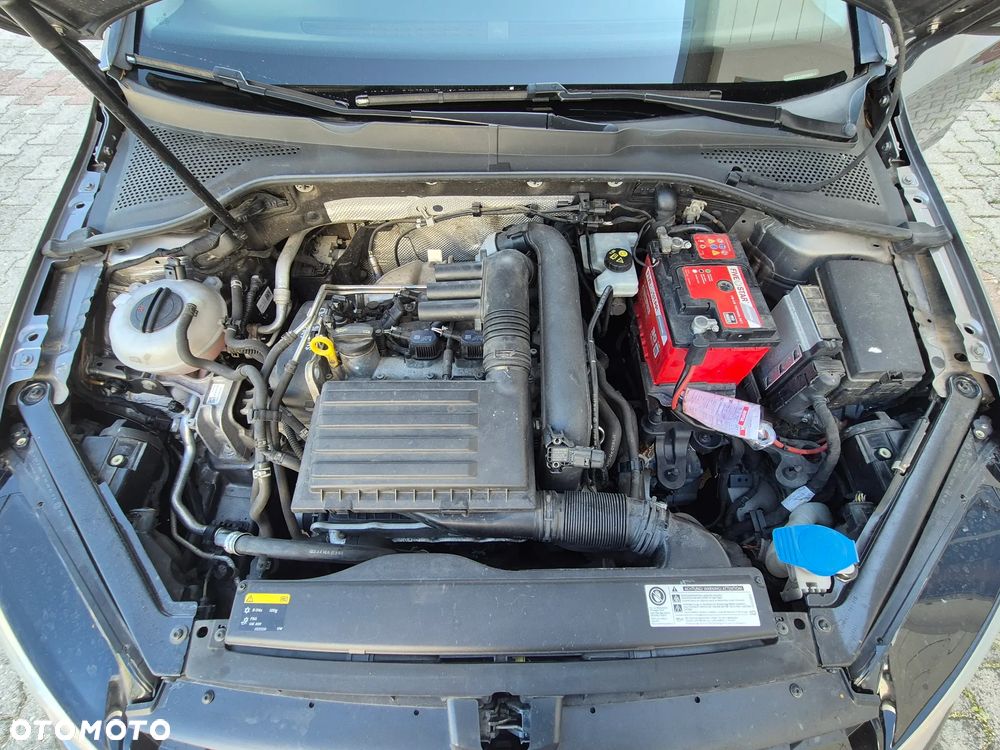 Volkswagen Golf - 19