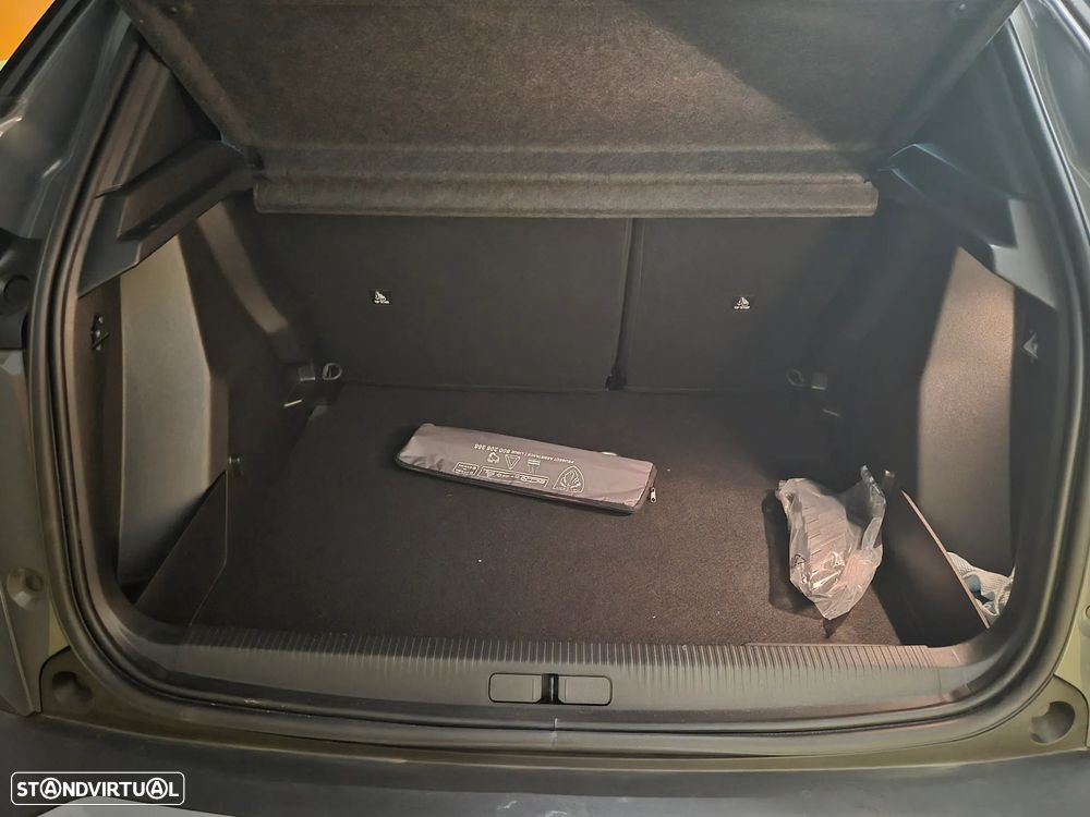 Peugeot 2008 1.2 Hybrid Allure e-DCS6 - 13