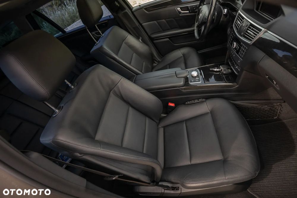 Mercedes-Benz Klasa E 350 CDI DPF 4Matic BlueEFFICIENCY 7G-TRONIC Avantgarde - 22