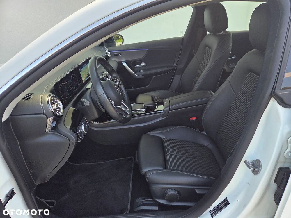 Mercedes-Benz CLA - 8