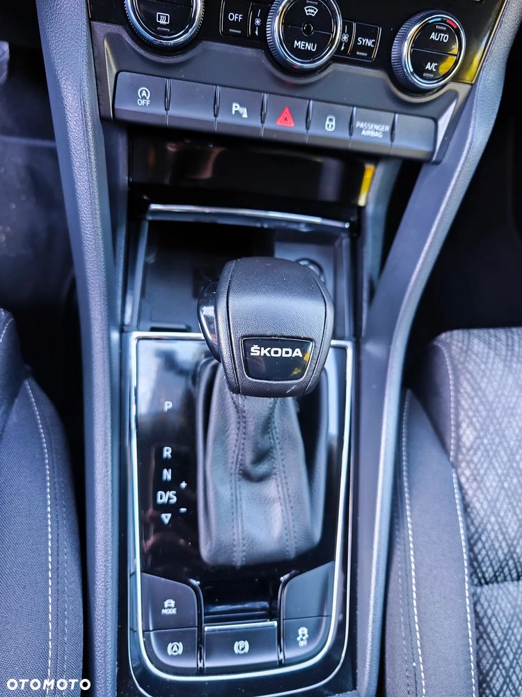 Skoda Karoq 1.5 TSI ACT Selection DSG - 29