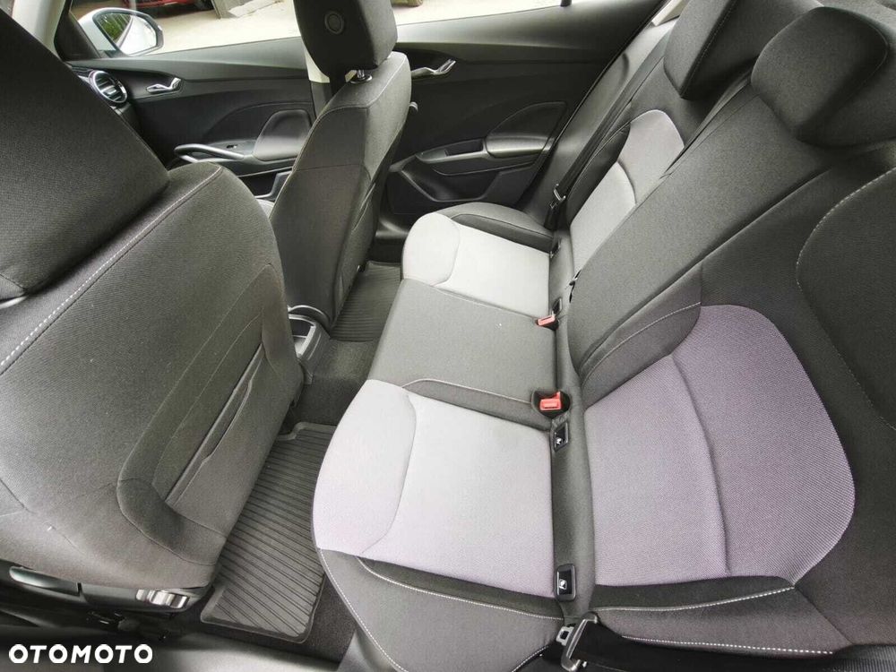 Skoda Fabia 1.0 TSI Selection DSG - 19