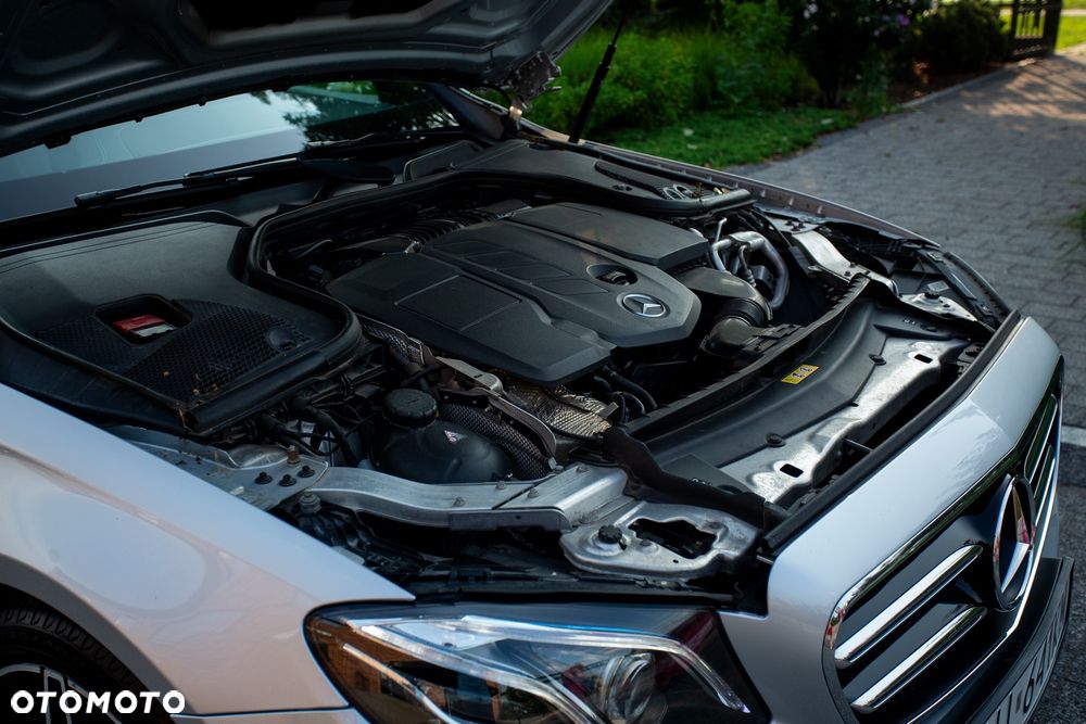 Mercedes-Benz Klasa E 220 d 9G-TRONIC - 30