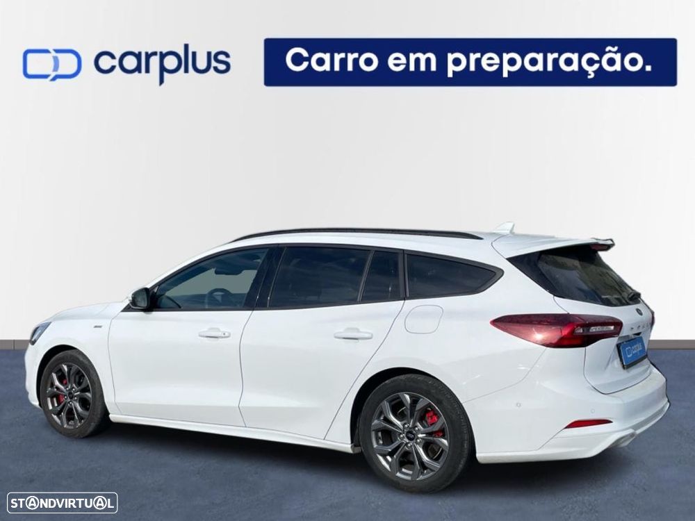 Ford Focus 1.0 EcoBoost MHEV ST-Line Aut. — fotografia 2