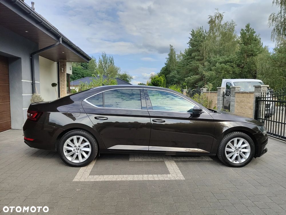 Skoda Superb 1.8 TSI DSG Style - 35