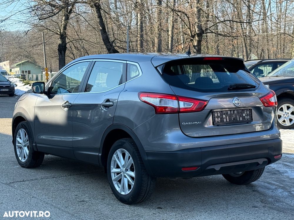 Nissan Qashqai 1.6 DCI Xtronic ACENTA - 3