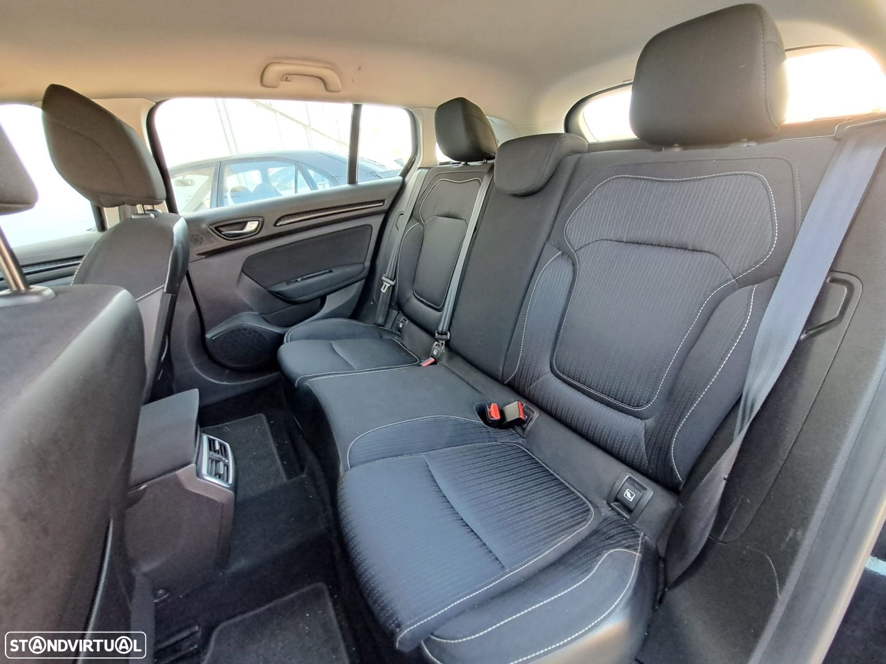 Renault Mégane Sport Tourer 1.5 dCi Limited - 9