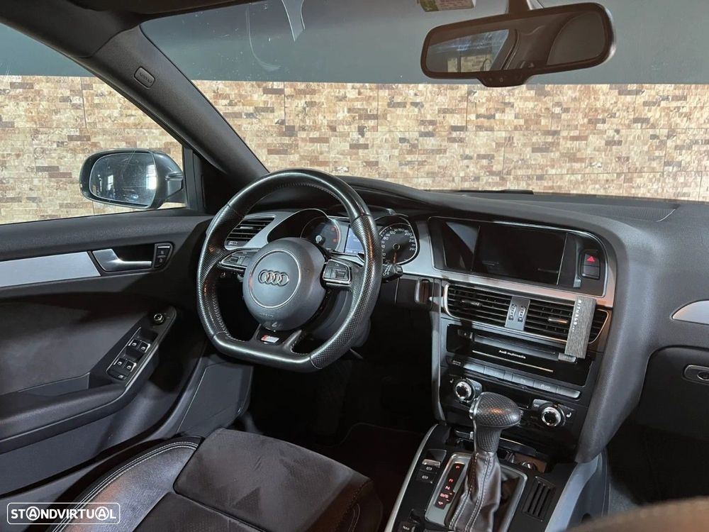 Audi A4 Avant - 11
