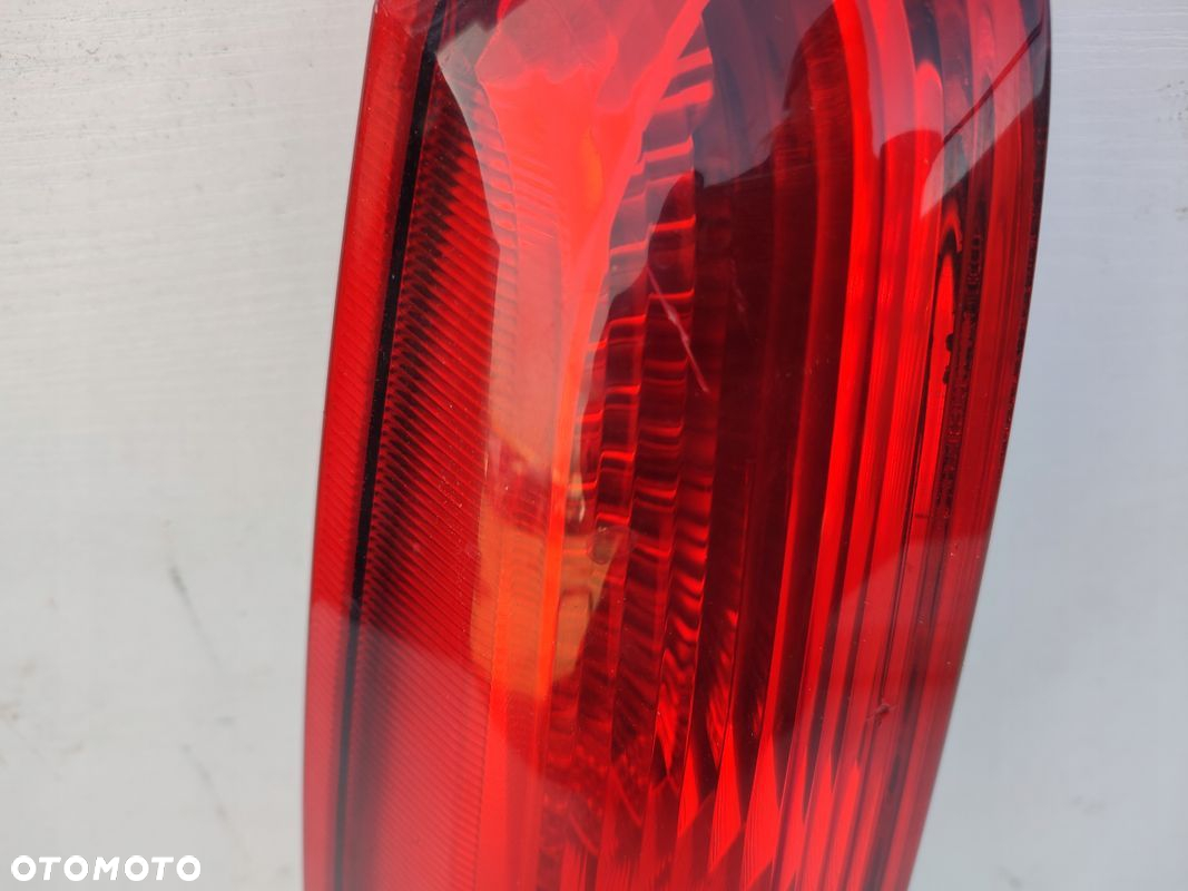 Lampa lewy tył górna VOLVO V70 II KOMBI EUROPA ORYGINAŁ - 3