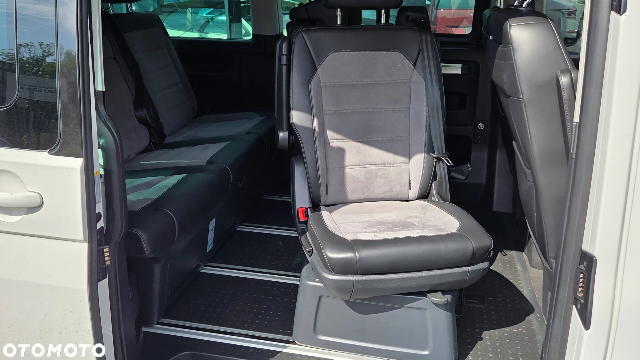 Volkswagen California - 19