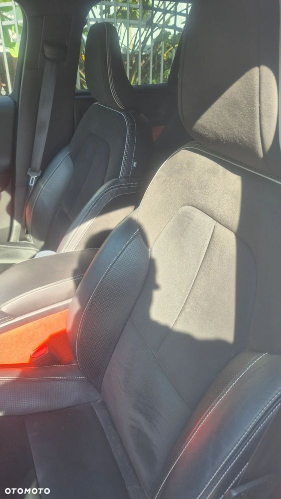 Volvo XC 40 T4 R-Design - 6