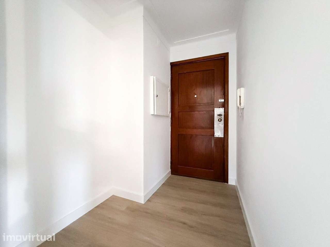 Apartamento T2 remodelado - Grande imagem: 3/9
