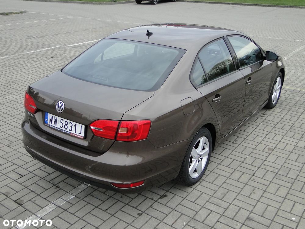 Volkswagen Jetta 1.2 TSI Comfortline - 12
