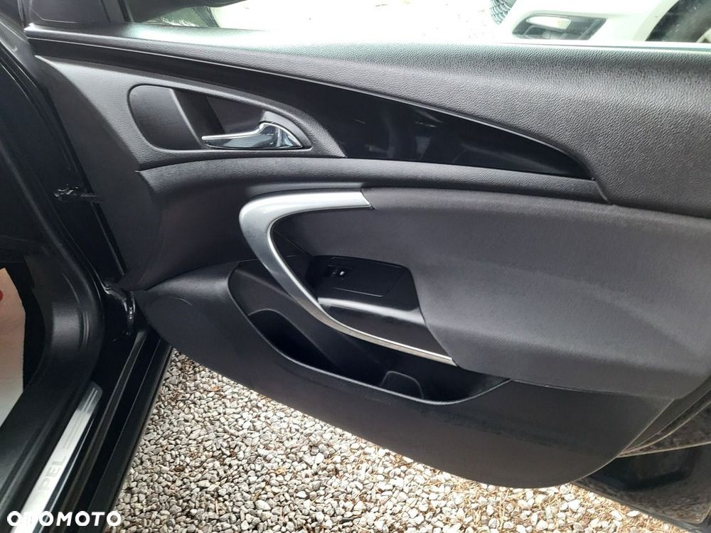 Opel Insignia - 23