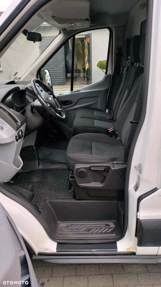 Ford Transit - 13