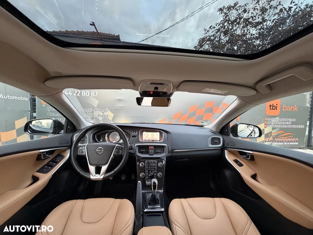 Volvo V40 D2 Summum - 5