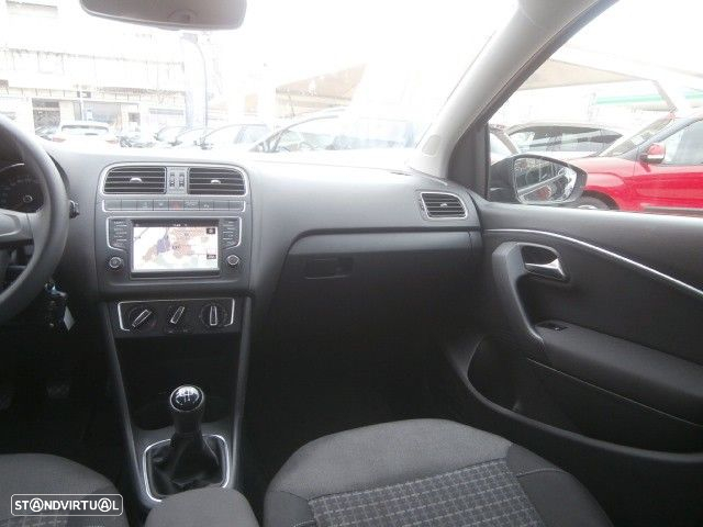 VW Polo 1.4 TDi Confortline Nav - 13