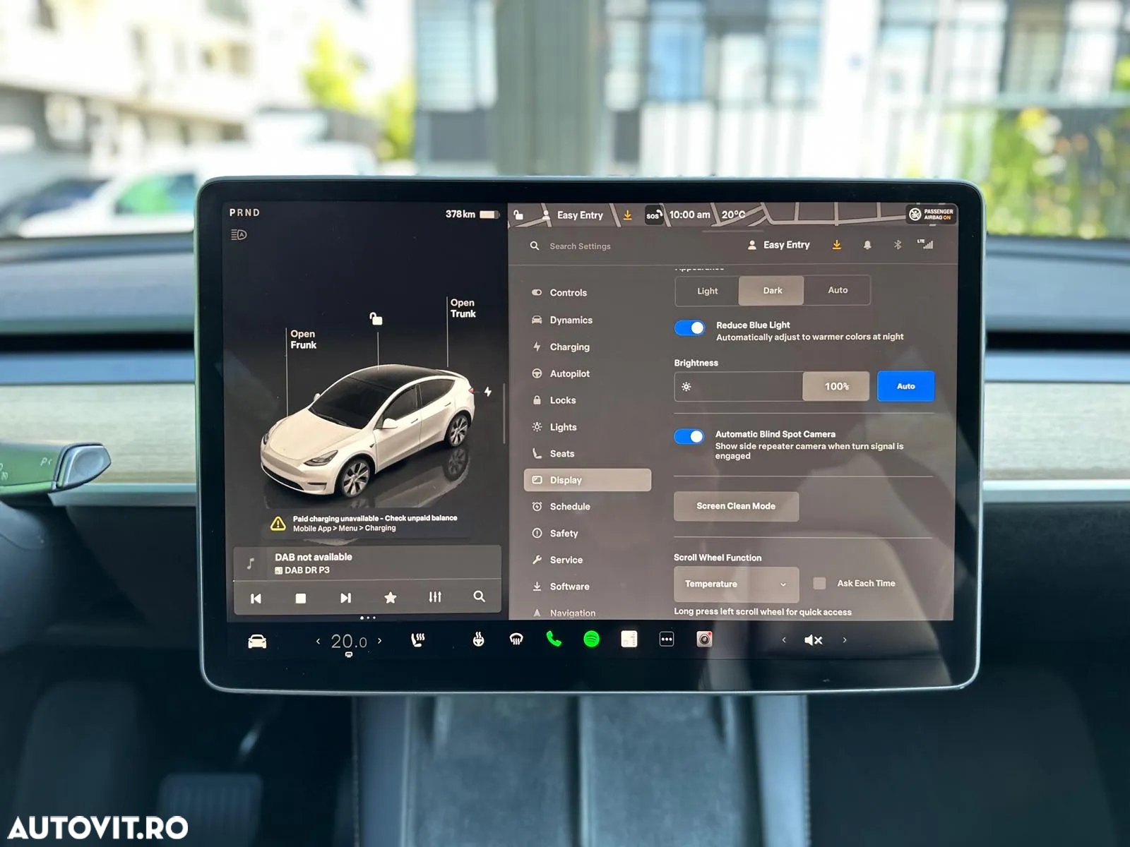 Tesla Model Y Long Range Dual Motor AWD - 31