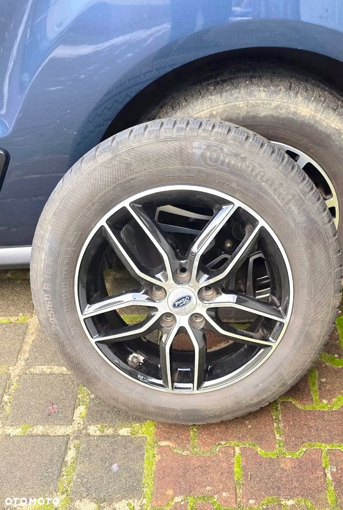 Ford Transit Connect - 4