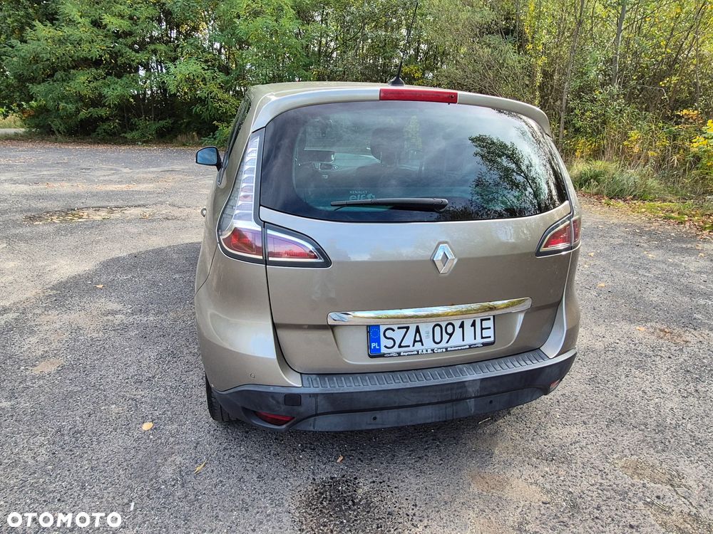 Renault Scenic - 11