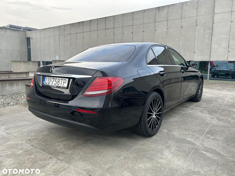 Mercedes-Benz Klasa E - 14