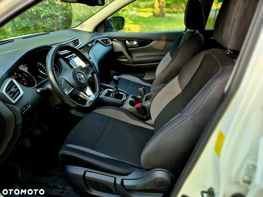 Nissan Qashqai 1.6 DIG-T N-Connecta - 12
