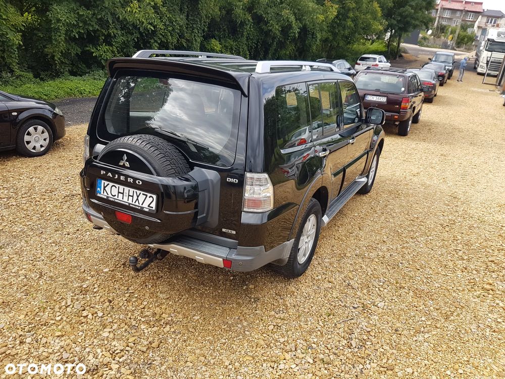 Mitsubishi Pajero 3.2 DI-D Automatik Intense - 9