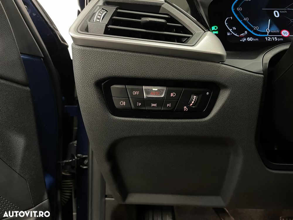 BMW Seria 3 320e AT PHEV - 28