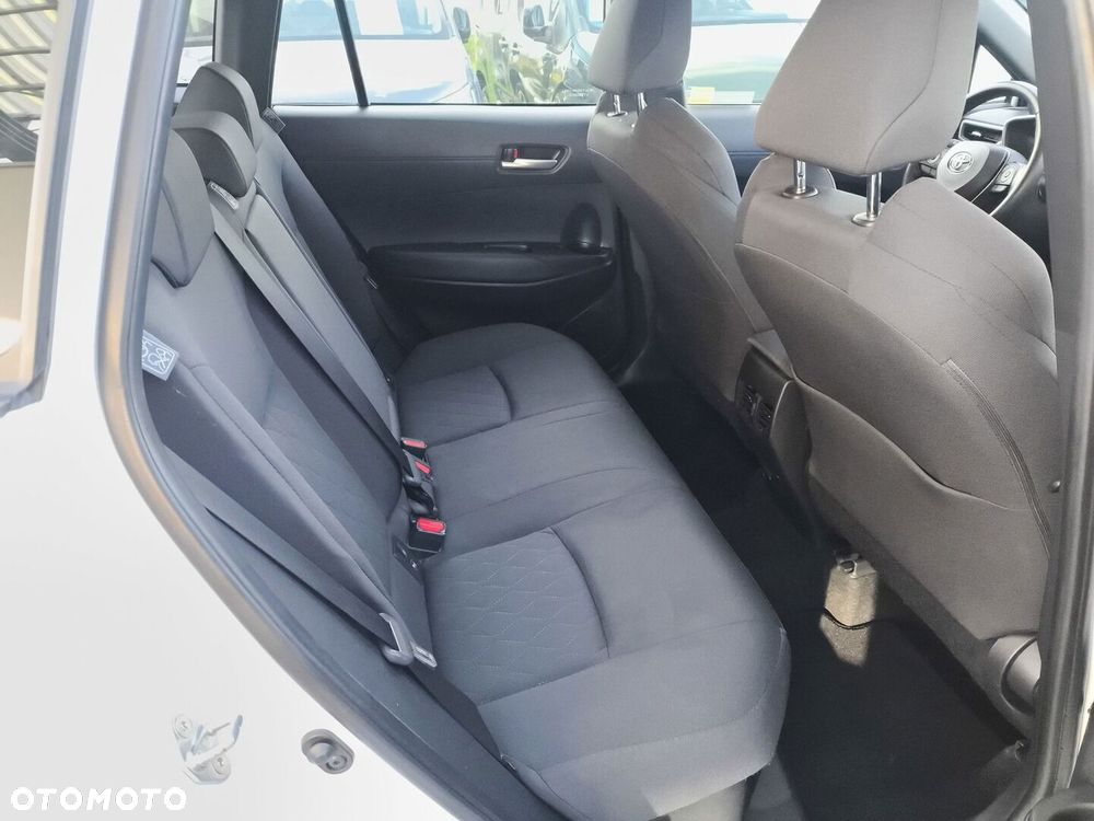 Toyota Corolla Cross - 10