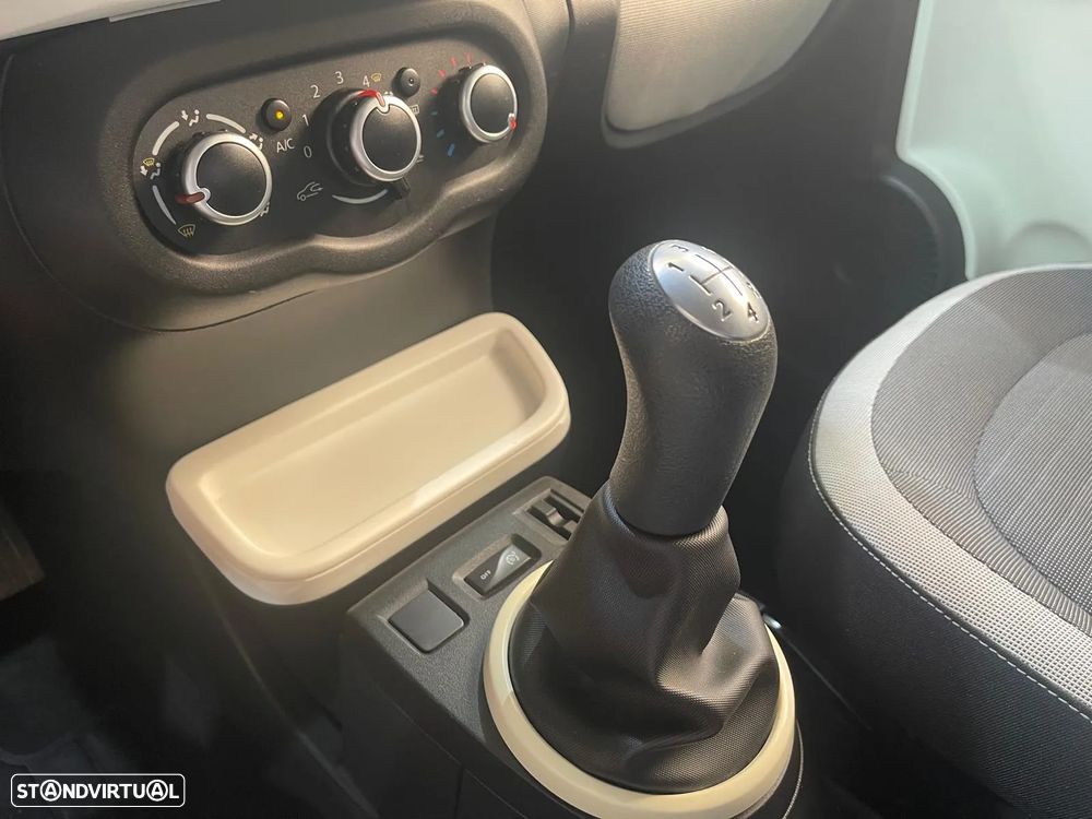 Renault Twingo SCe 70 S&S LIMITED - 31
