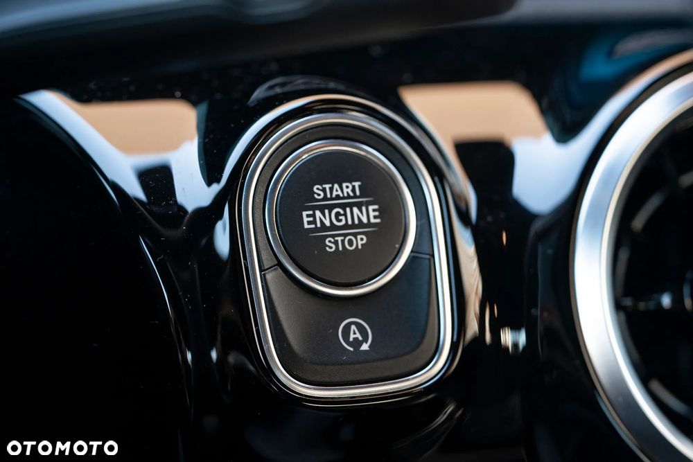 Mercedes-Benz Klasa A 220 4-Matic 7G-DCT - 10