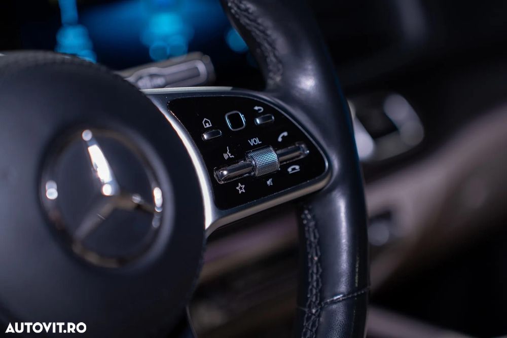 Mercedes-Benz GLS - 24