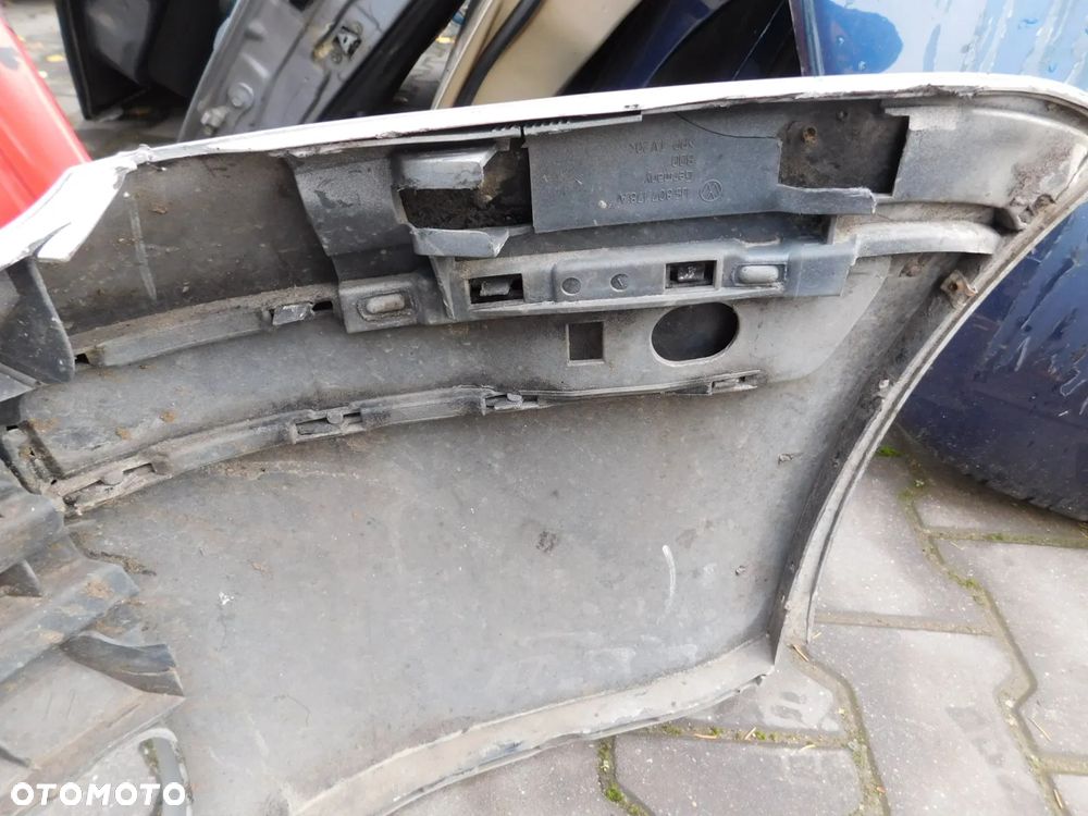 zderzak przód przedni  VW BORA JETTA III - 9