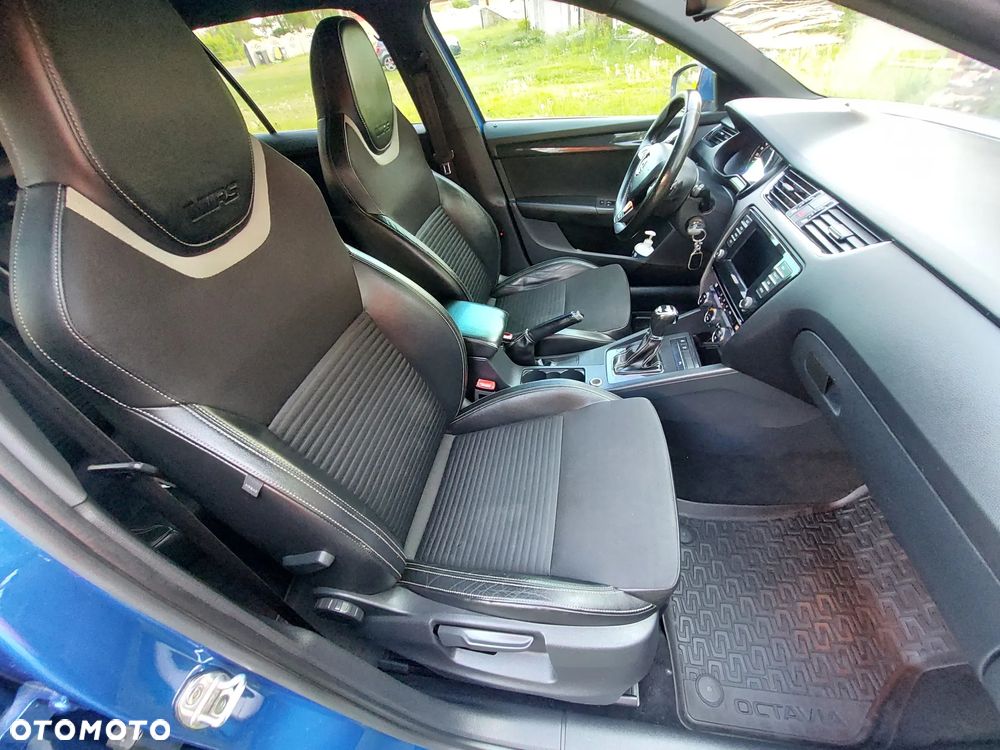 Skoda Octavia 2.0 TDI RS DSG - 13