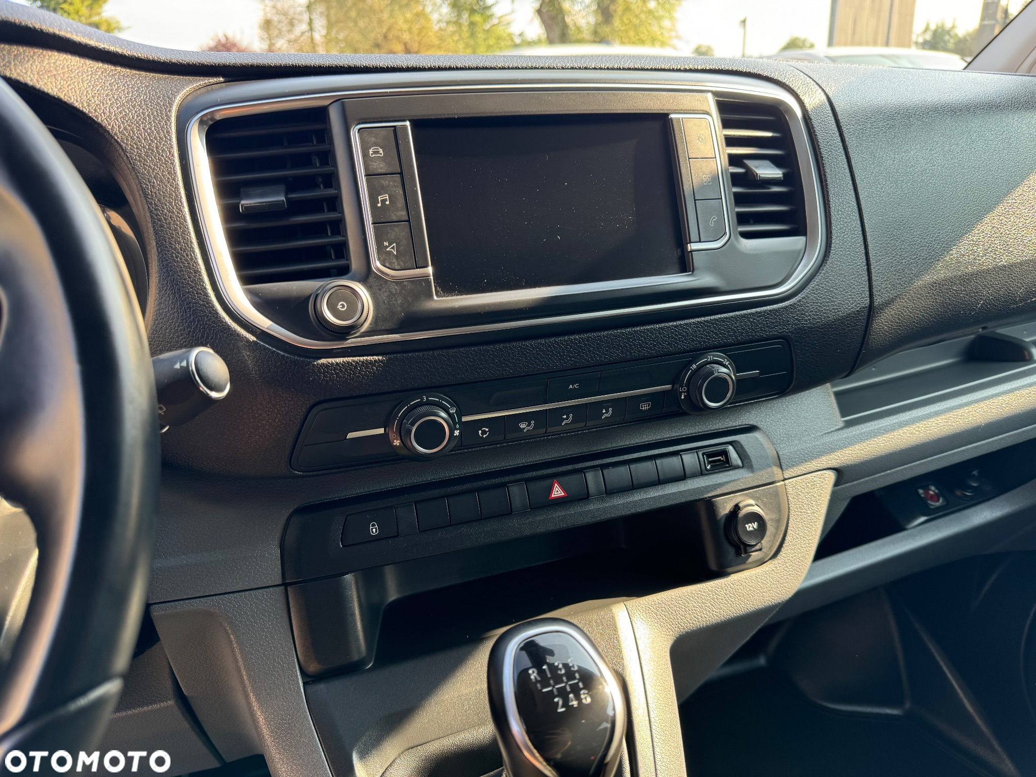Opel Vivaro - 26