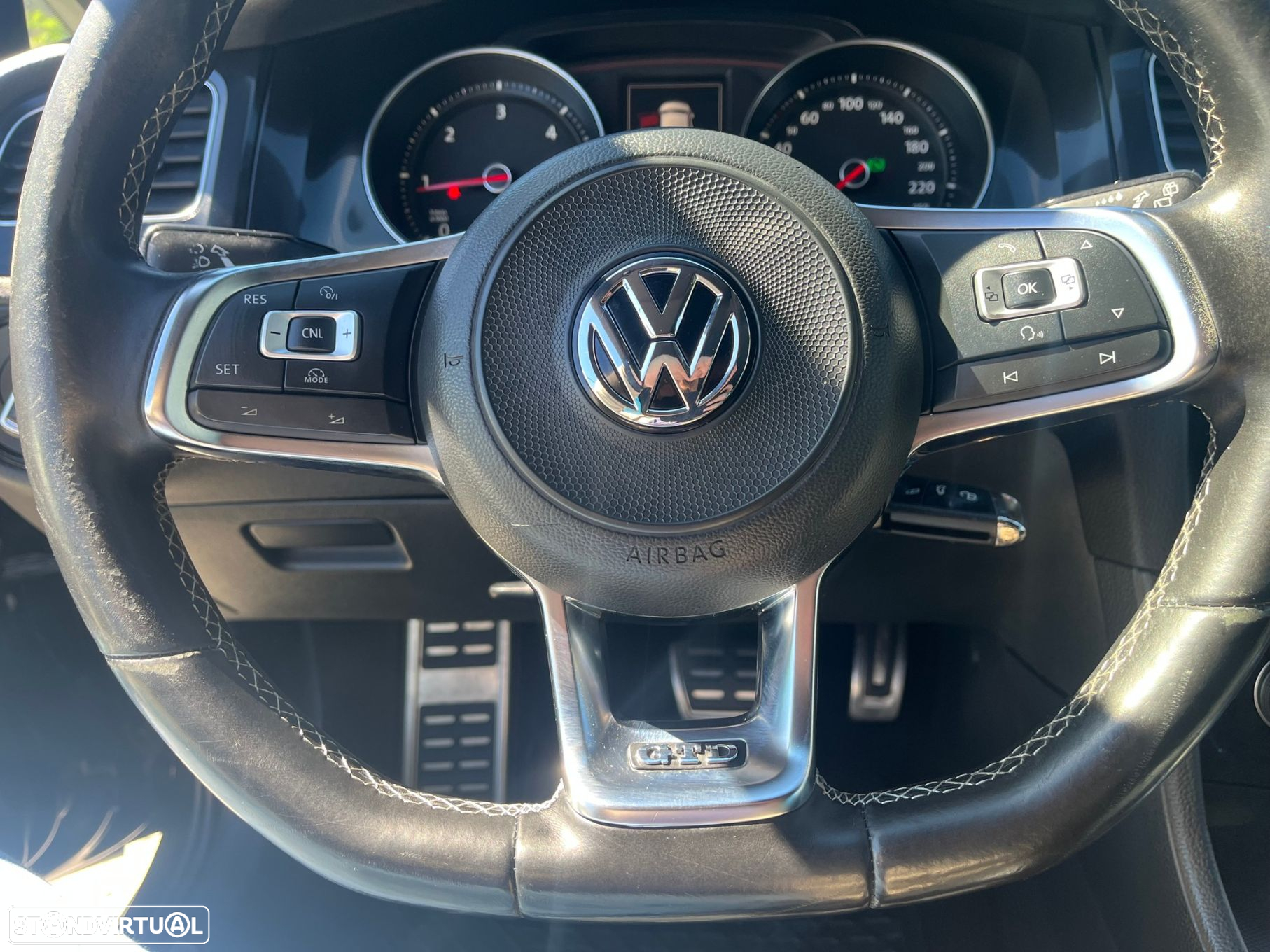 VW Golf 2.0 TDi GTD DSG - 17