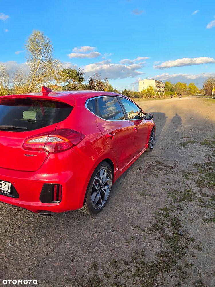 Kia Ceed - 7