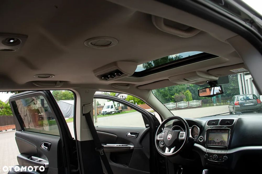 Fiat Freemont 2.0 Multijet 16V DPF Automatik Allrad Lounge - 27